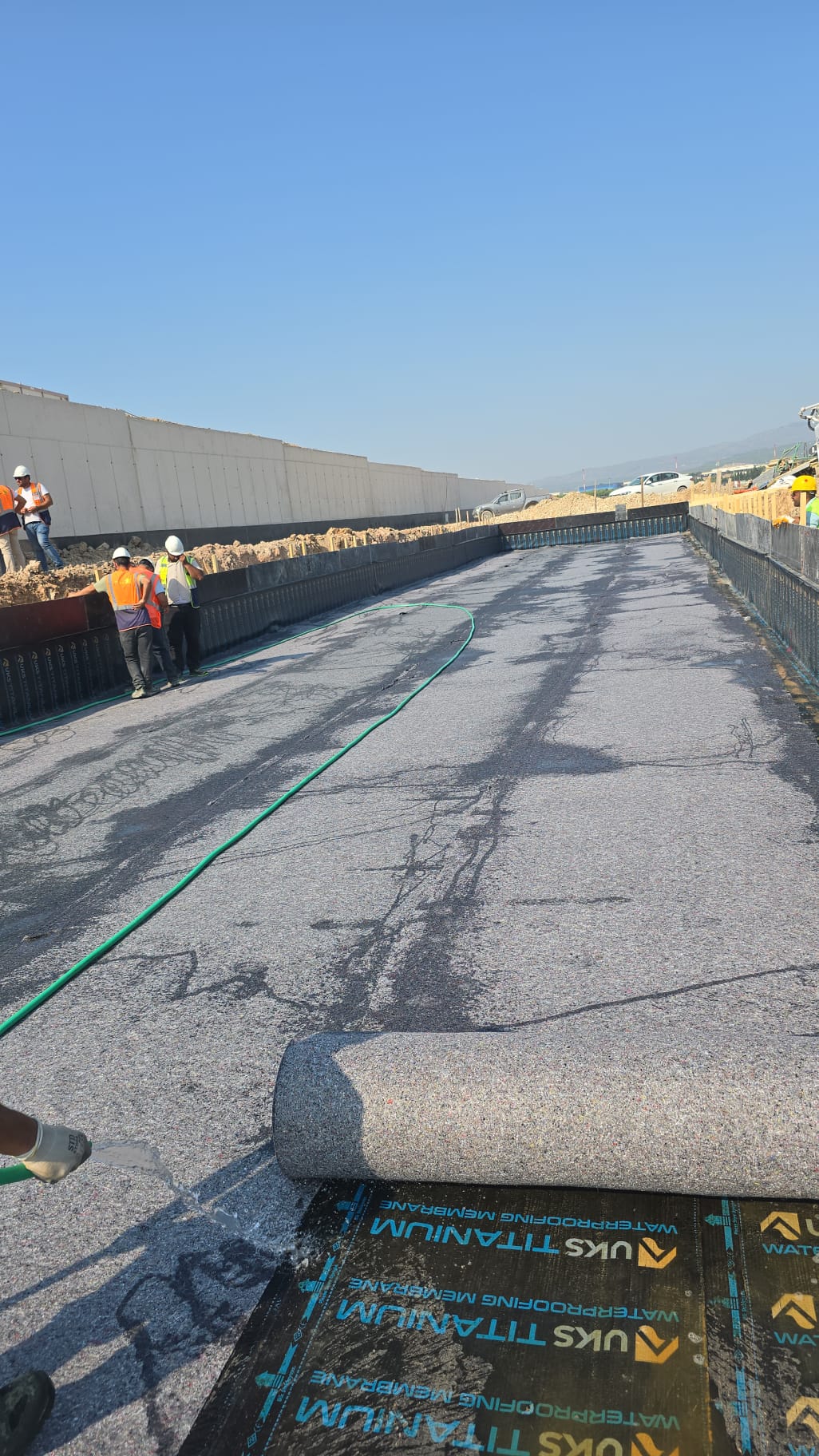 Temel öncesi membran ve keçe uygulaması